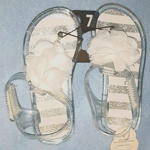 Girl's white flowered Sandals
